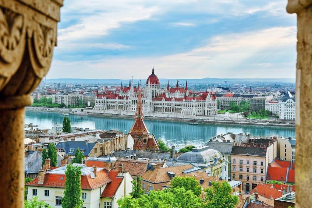 Parisian Soul In The Heart Of Budapest Exterior foto