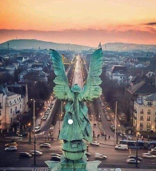 Parisian Soul In The Heart Of Budapest Exterior foto